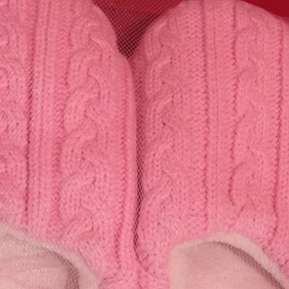 Pink slipper. - Picture 3 of 5